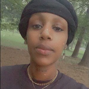 Meet your Posher, Shade